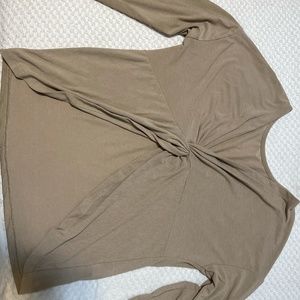 Open back long sleeves shirt